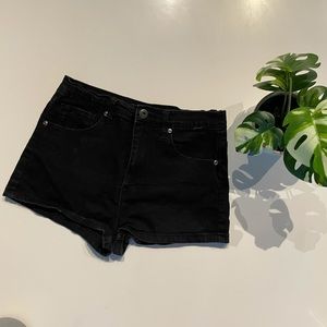 Black high-waisted jean shorts. Size 6. Unknown brand.